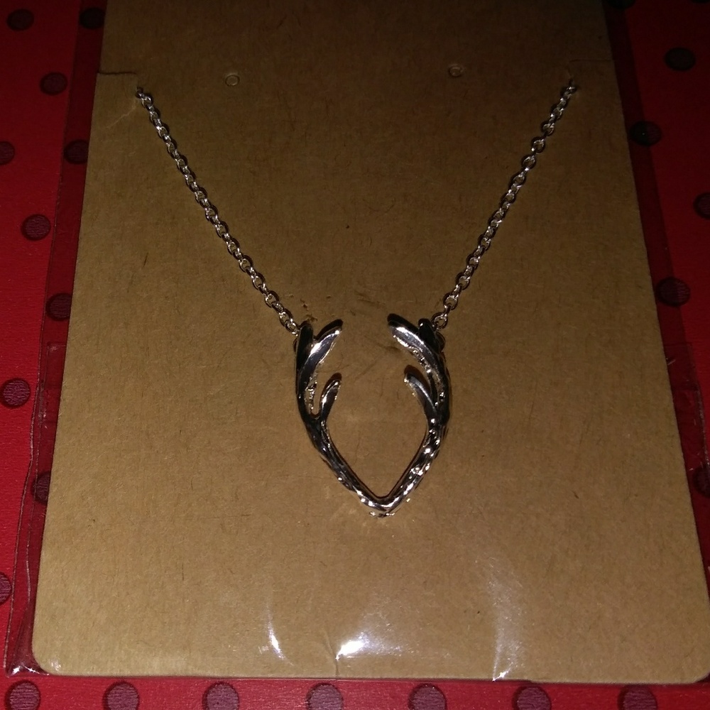 Beautiful Antler necklace in silver